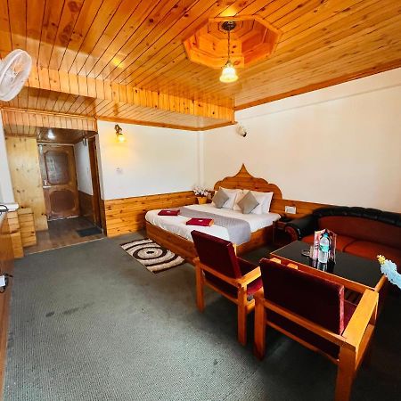 Hotel Hollywood - Top Rated & Most Awarded Property In Manali Eksteriør bilde